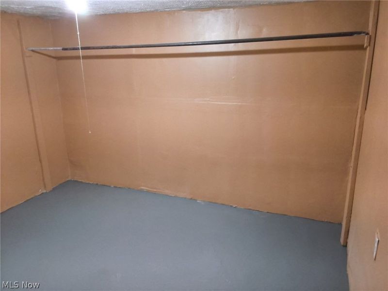 1818 Farmington Road, East Cleveland, OH 44112 Photo 18