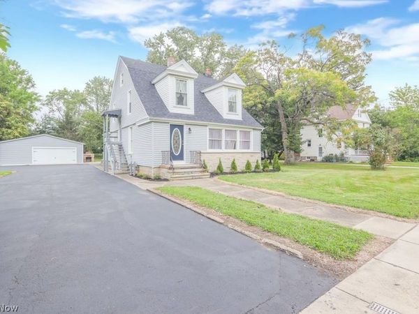 41796 Adelbert Street, Elyria, OH 44035