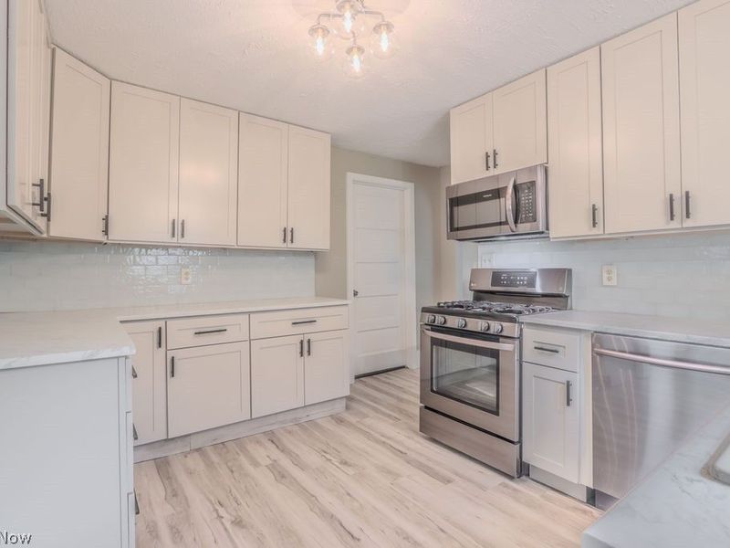 41796 Adelbert Street, Elyria, OH 44035 Photo 25