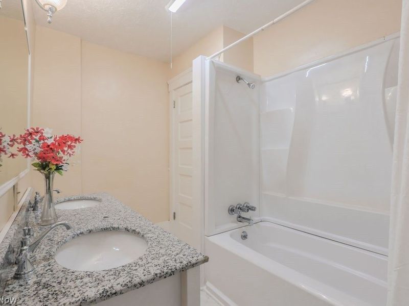 41796 Adelbert Street, Elyria, OH 44035 Photo 41