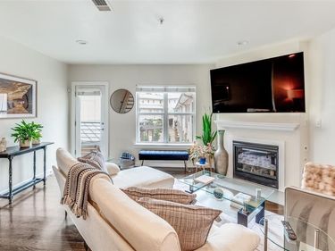 3922 Gilbert Avenue, Unit 214, Dallas, TX 75219