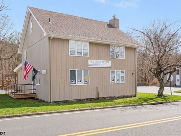 328 Green Pond Rd, Rockaway, NJ 07842