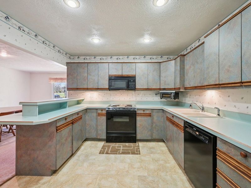 648 Bordeaux Avenue, Marion, OH 43302 Photo 24