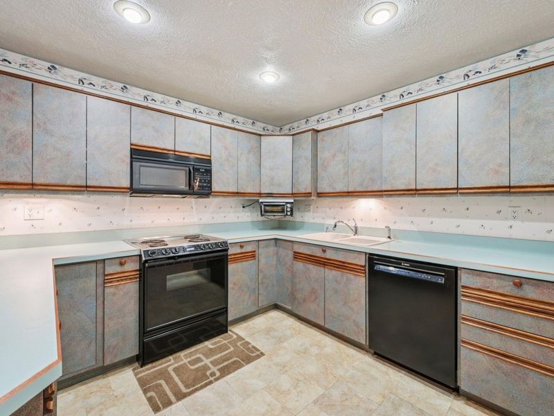 648 Bordeaux Avenue, Marion, OH 43302 Photo 27