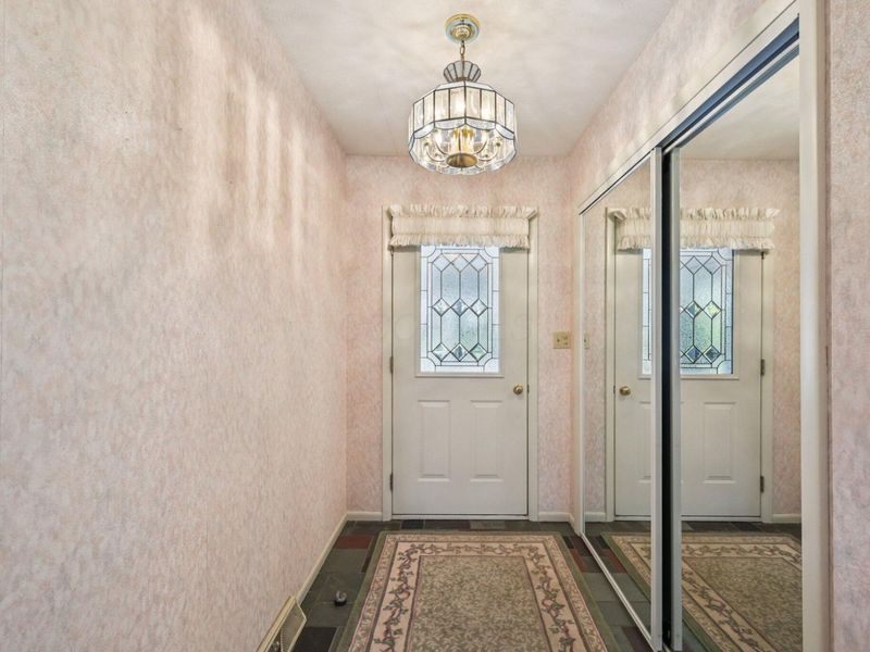 648 Bordeaux Avenue, Marion, OH 43302 Photo 9