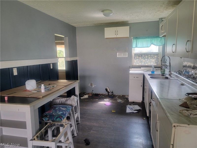 2981 Cormany Road, Akron, OH 44319 Photo 3