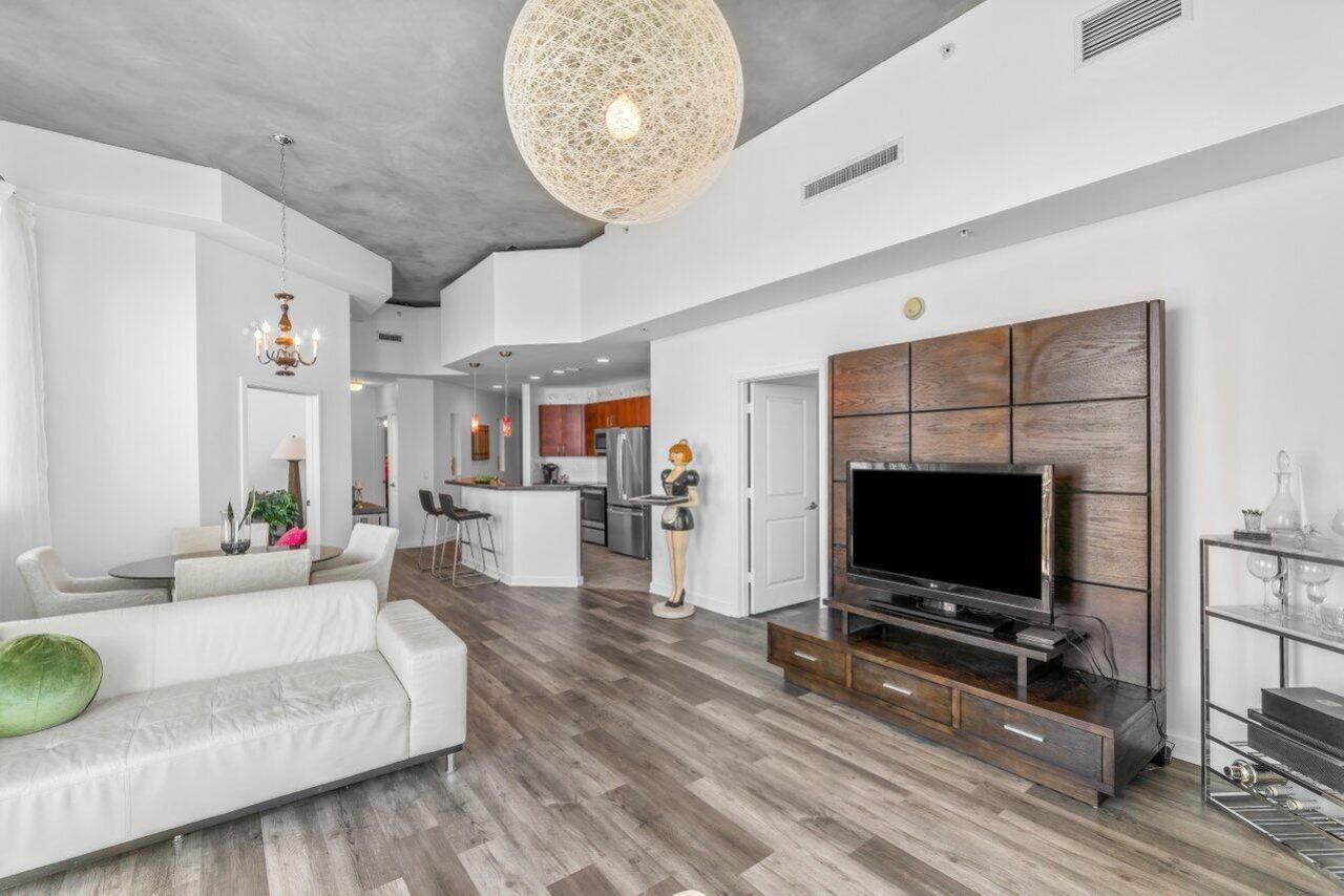 300 S Australian Avenue, Unit 1605, West Palm Beach, FL 33401 Photo