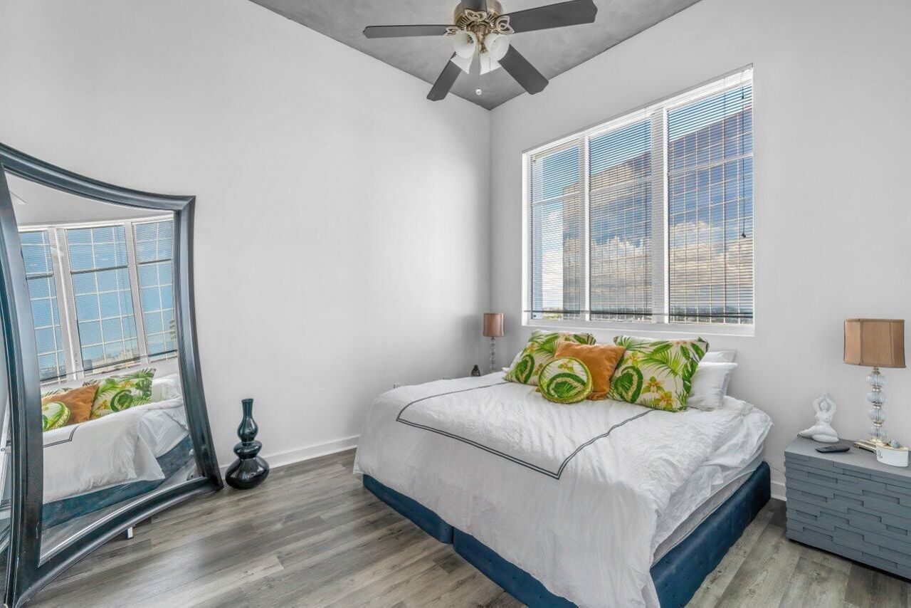 300 S Australian Avenue, Unit 1605, West Palm Beach, FL 33401 Photo