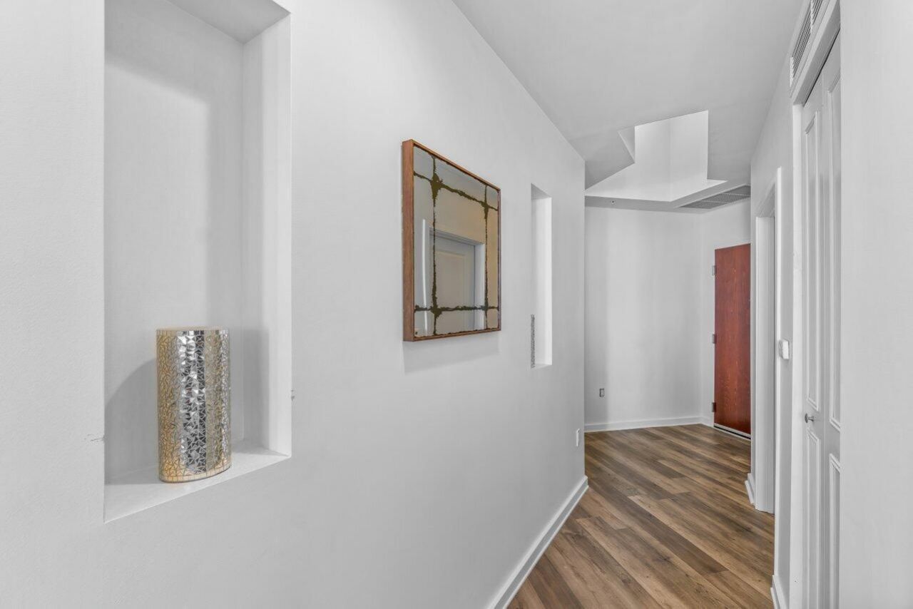 300 S Australian Avenue, Unit 1605, West Palm Beach, FL 33401 Photo