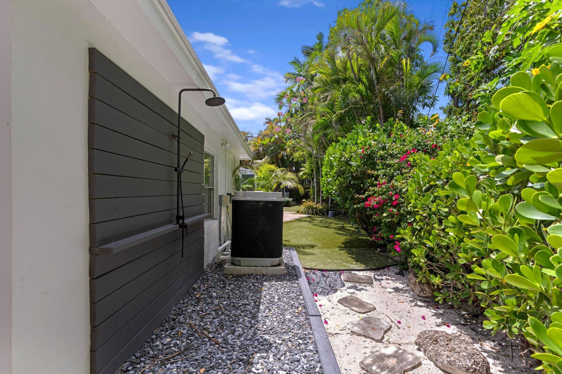 338 Princeton Drive, Lake Worth Beach, FL 33460 Photo