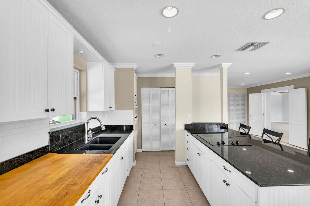 614 SE Flamingo Avenue, Stuart, FL 34996 Photo