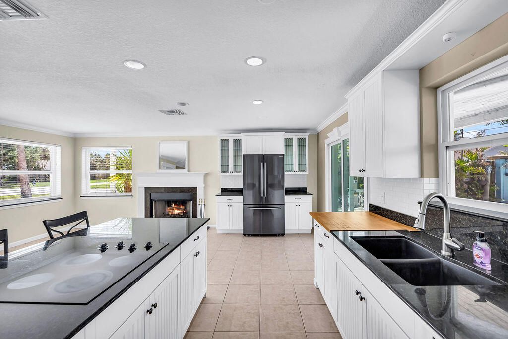 614 SE Flamingo Avenue, Stuart, FL 34996 Photo