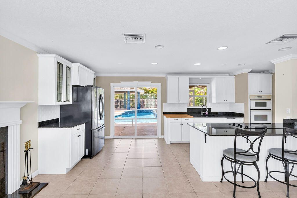 614 SE Flamingo Avenue, Stuart, FL 34996 Photo