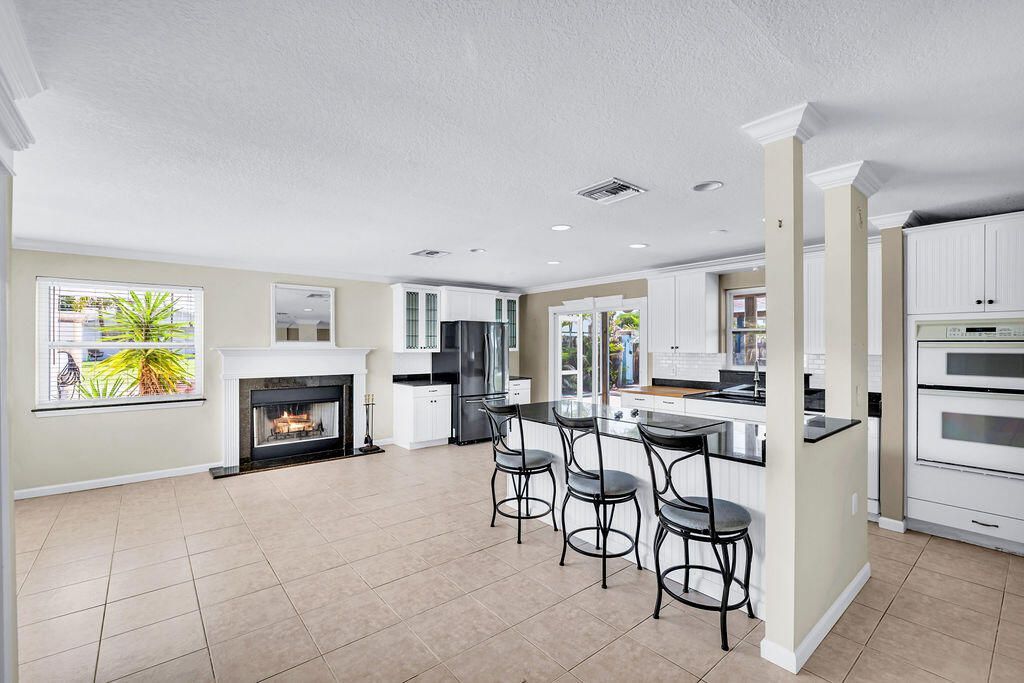 614 SE Flamingo Avenue, Stuart, FL 34996 Photo