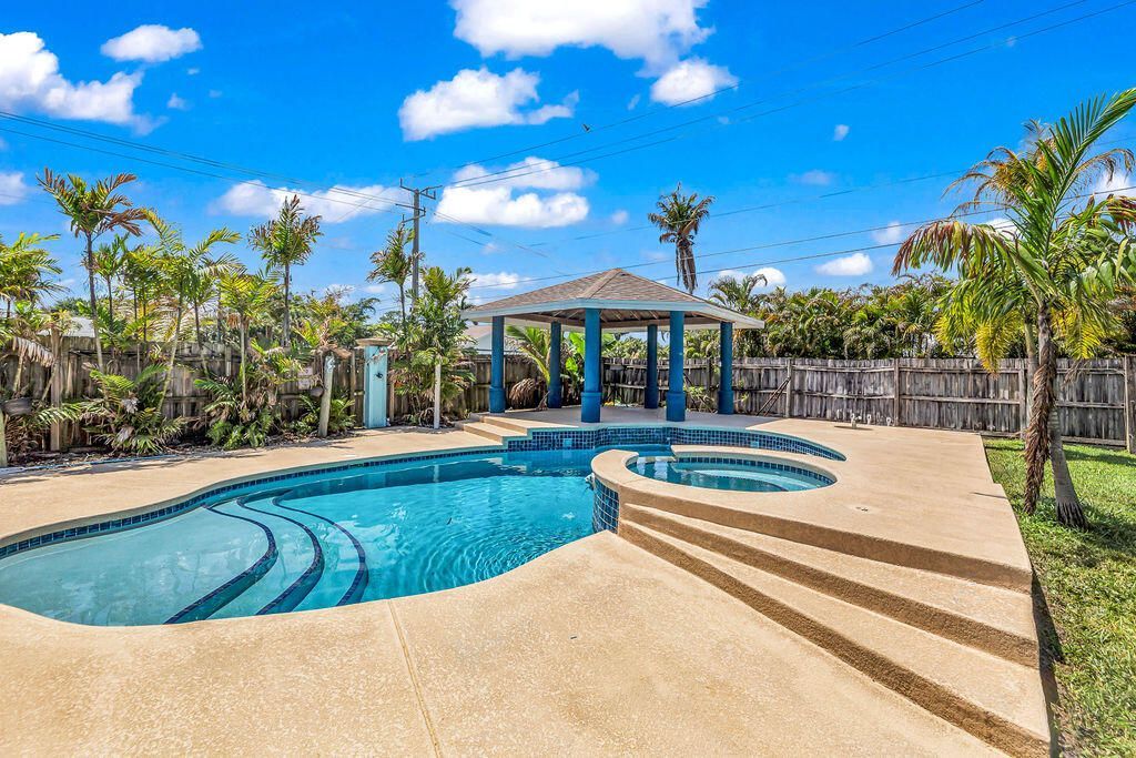 614 SE Flamingo Avenue, Stuart, FL 34996 Photo