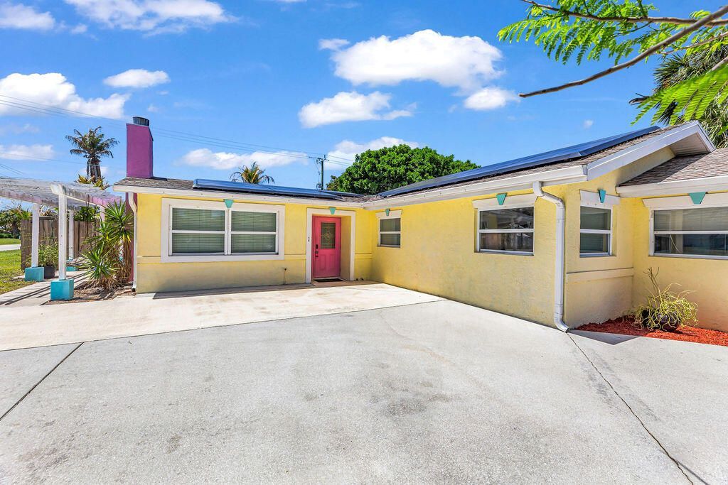 614 SE Flamingo Avenue, Stuart, FL 34996 Photo