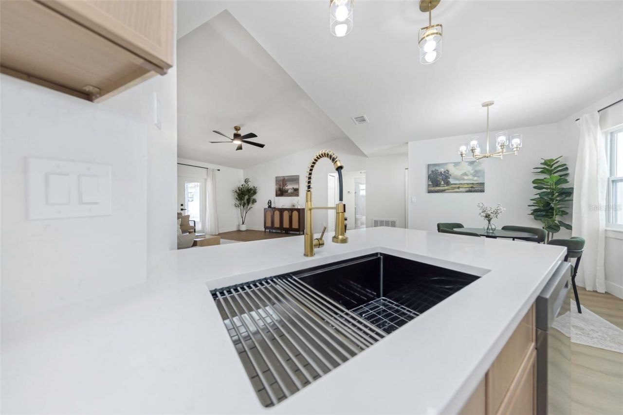 12909 Pineway Drive, Largo, FL 33773 Photo