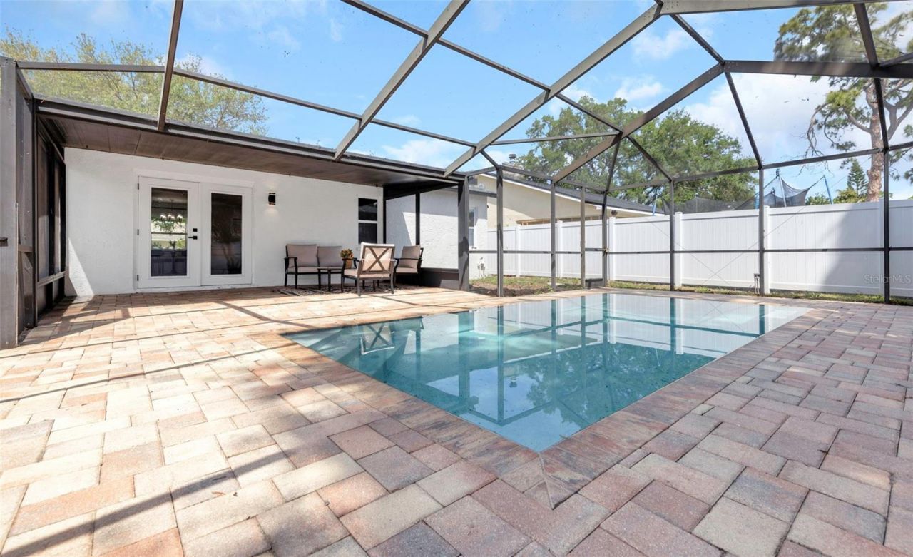 12909 Pineway Drive, Largo, FL 33773 Photo