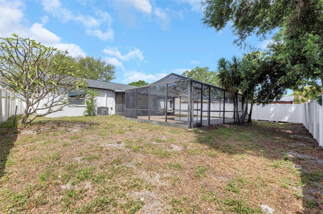 12909 Pineway Drive, Largo, FL 33773 Photo