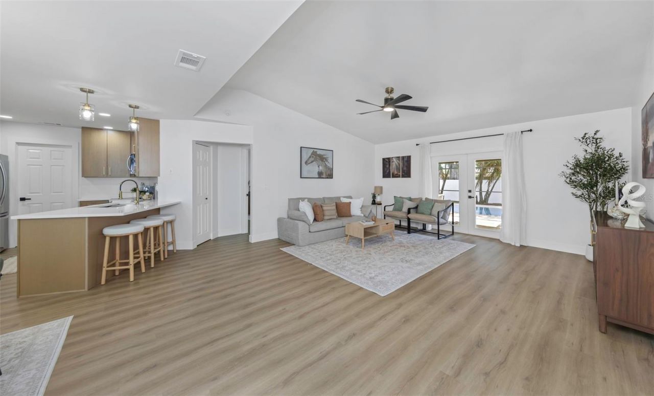 12909 Pineway Drive, Largo, FL 33773 Photo