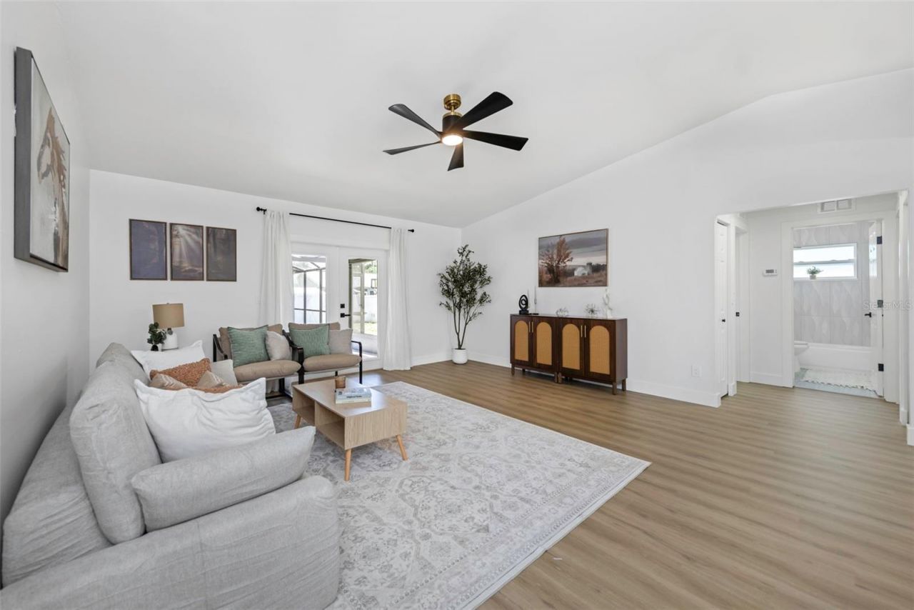 12909 Pineway Drive, Largo, FL 33773 Photo