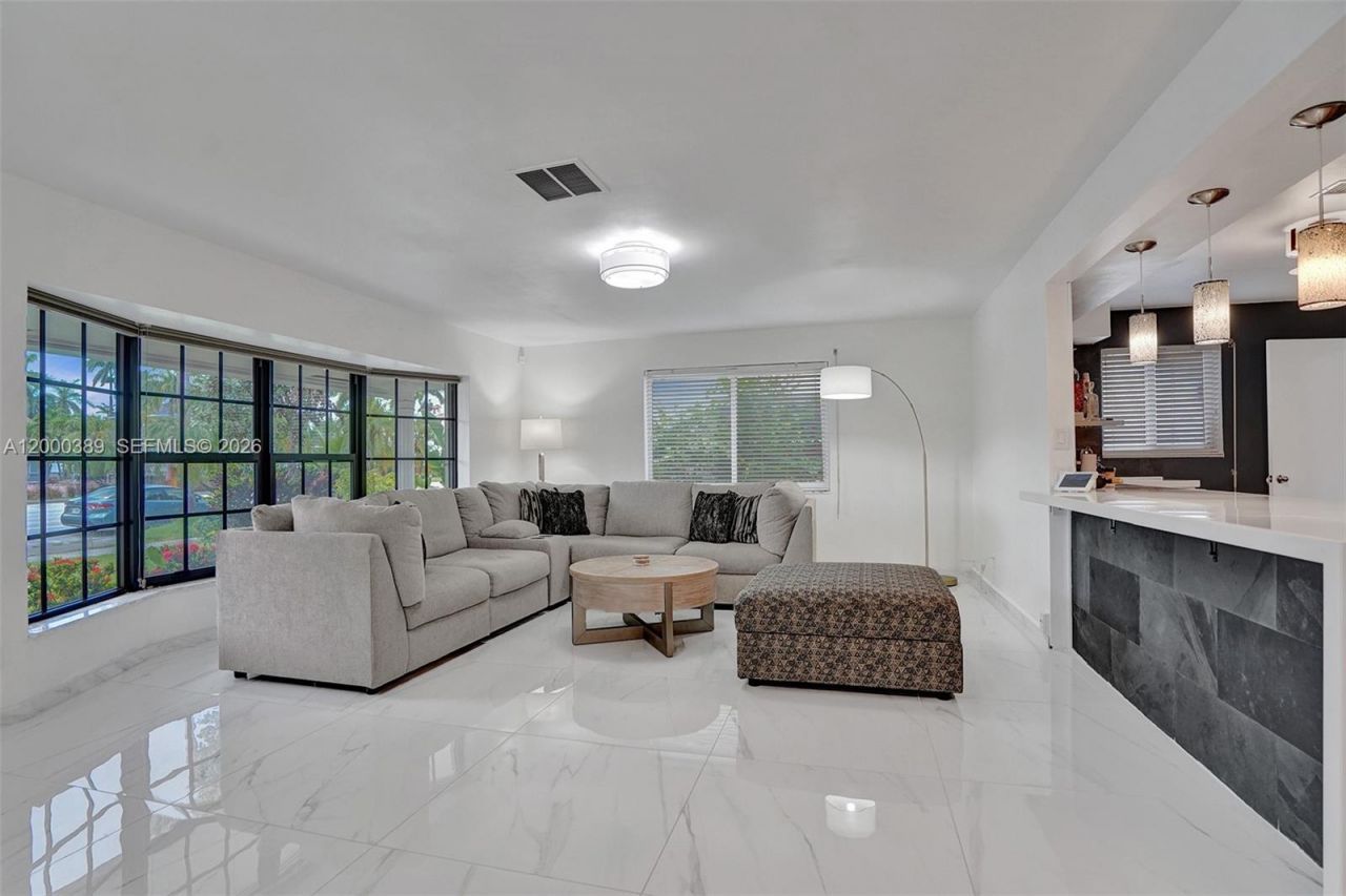 1116 Hollywood Blvd, Hollywood, FL 33019 Photo