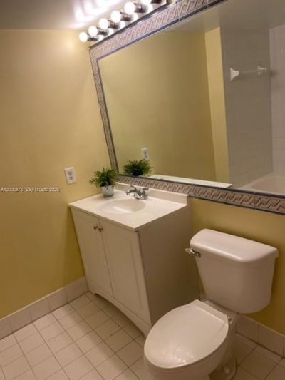 9645 NW 1st Ct, Unit 1-303, Pembroke Pines, FL 33024 Photo