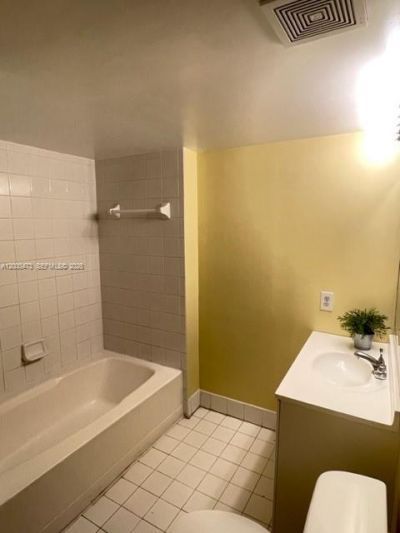 9645 NW 1st Ct, Unit 1-303, Pembroke Pines, FL 33024 Photo