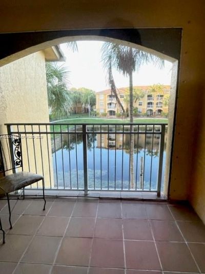 9645 NW 1st Ct, Unit 1-303, Pembroke Pines, FL 33024 Photo