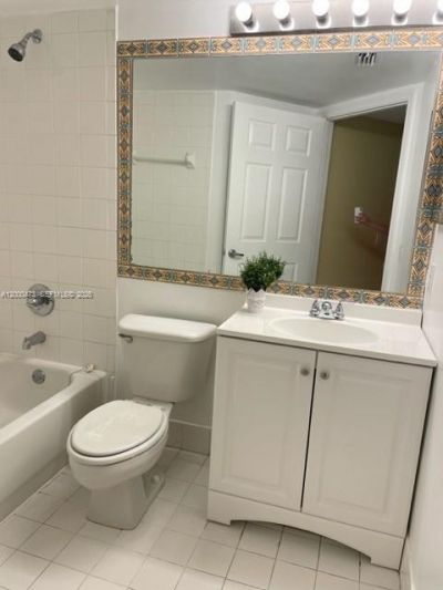 9645 NW 1st Ct, Unit 1-303, Pembroke Pines, FL 33024 Photo