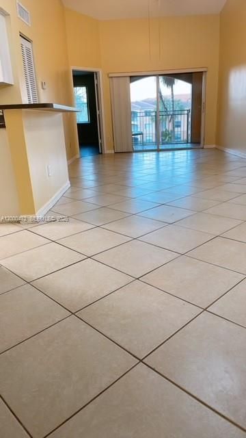 9645 NW 1st Ct, Unit 1-303, Pembroke Pines, FL 33024 Photo