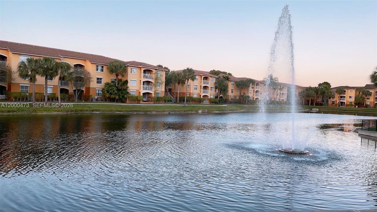 9645 NW 1st Ct, Unit 1-303, Pembroke Pines, FL 33024 Photo