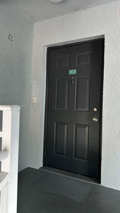 9645 NW 1st Ct, Unit 1-303, Pembroke Pines, FL 33024 Photo