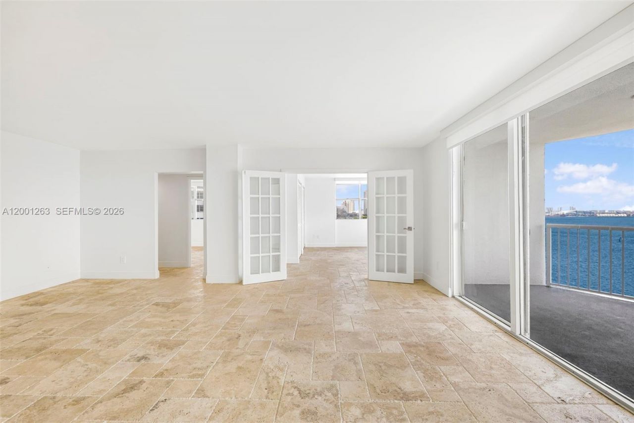 1420 Brickell Bay Dr, Unit 1401A, Miami, FL 33131 Photo