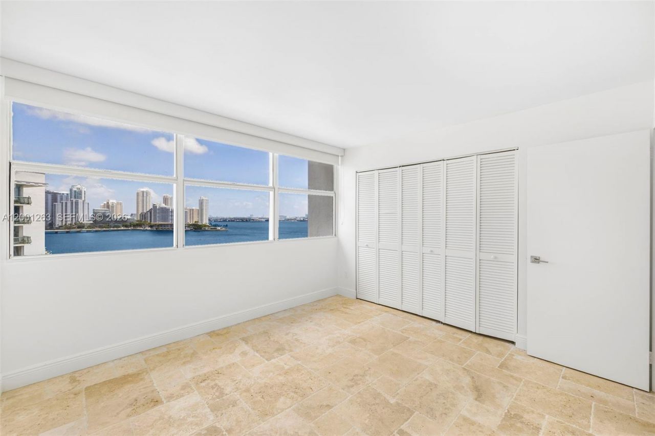 1420 Brickell Bay Dr, Unit 1401A, Miami, FL 33131 Photo