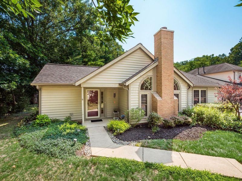 434 Hidden Ravines Drive , Powell, OH 43065 Photo 2