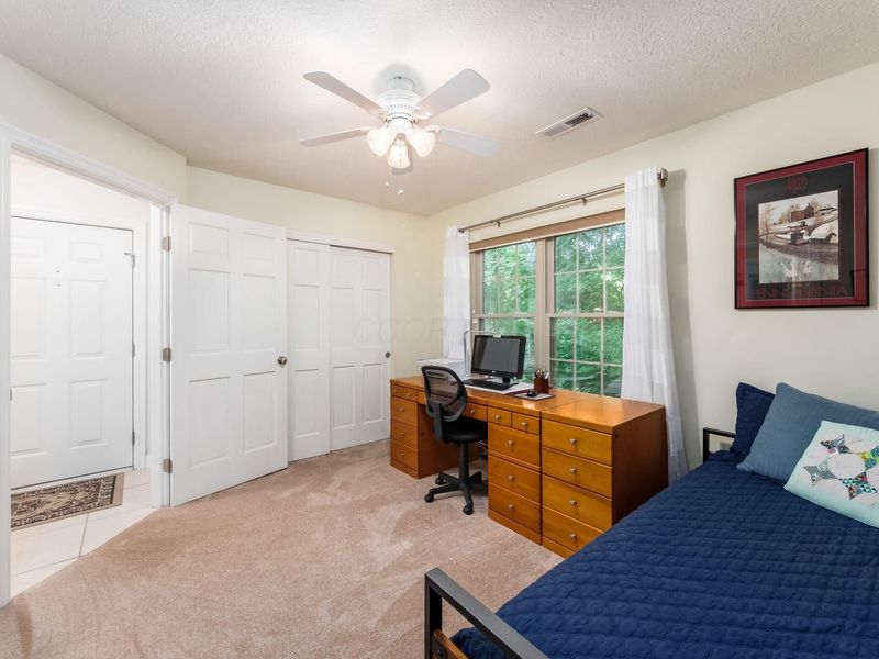 434 Hidden Ravines Drive , Powell, OH 43065 Photo 5