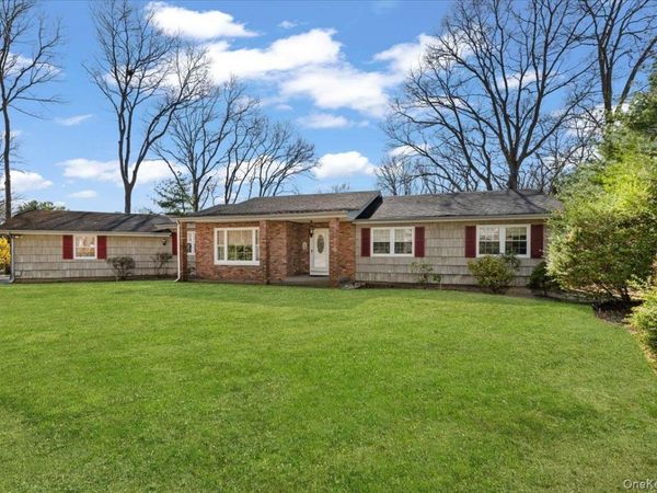 22 Woodmont Road , Melville, NY 11747