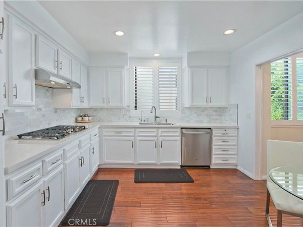 14521 Benefit, Unit 207, Sherman Oaks, CA 91403