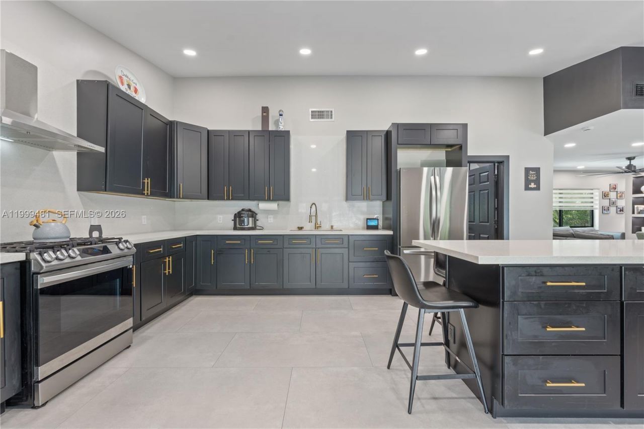 18462 SW 88th Pl, Cutler Bay, FL 33157 Photo