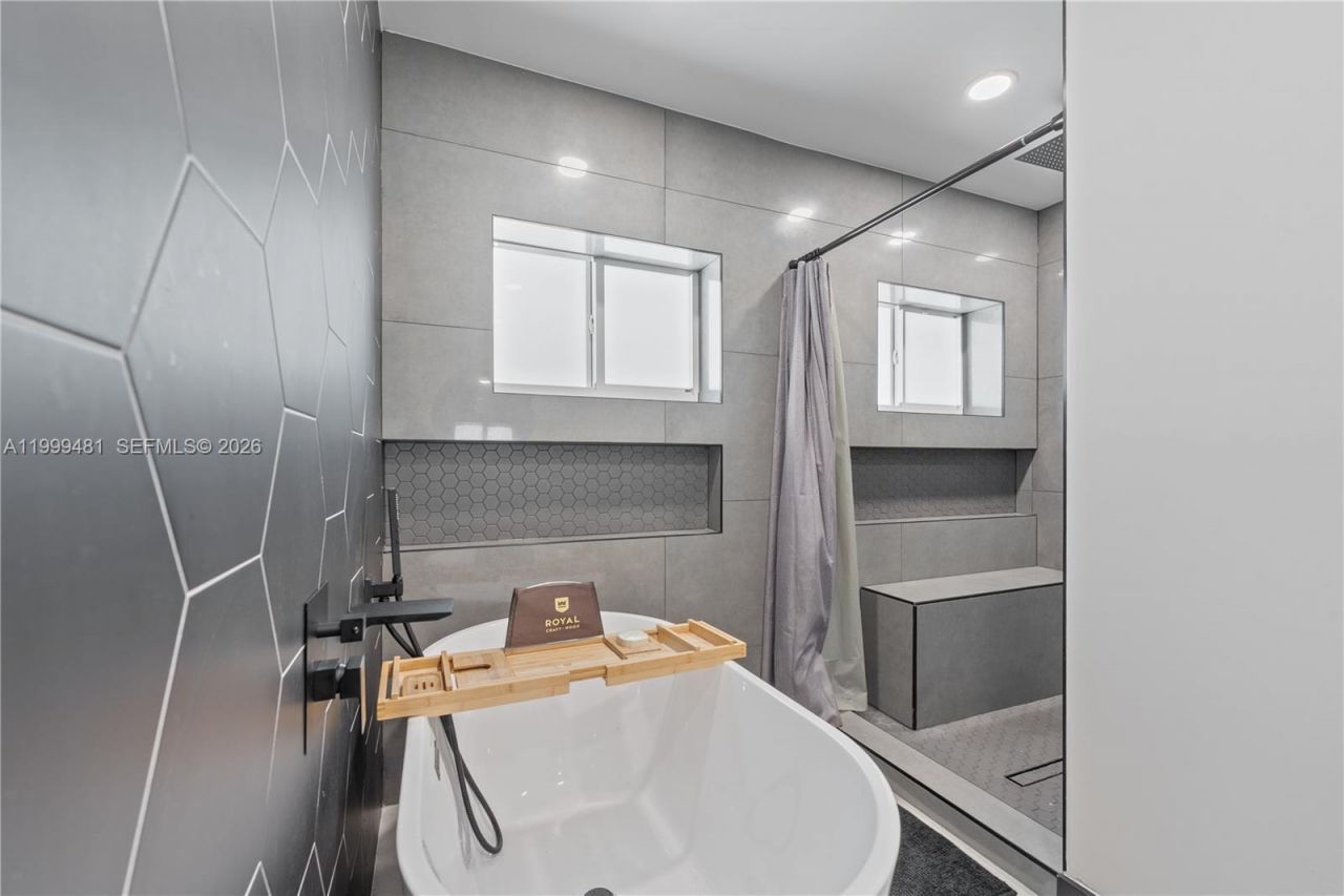 18462 SW 88th Pl, Cutler Bay, FL 33157 Photo