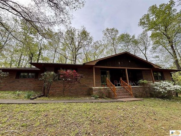309 Trappers Trail , Glasgow, KY 42141