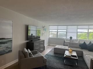 1170 N Federal Highway, Unit 604, Fort Lauderdale, FL 33304 Photo