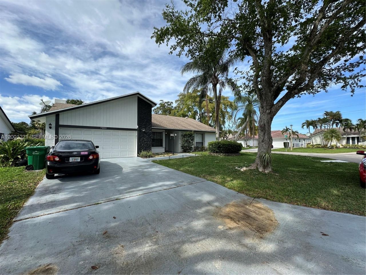 7003 NW 40th Pl, Coral Springs, FL 33065 Photo
