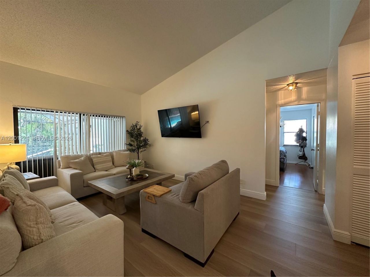 7003 NW 40th Pl, Coral Springs, FL 33065 Photo