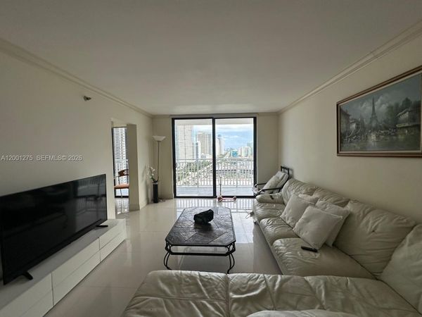 210 174th St, Unit 2202, Sunny Isles Beach, FL 33160