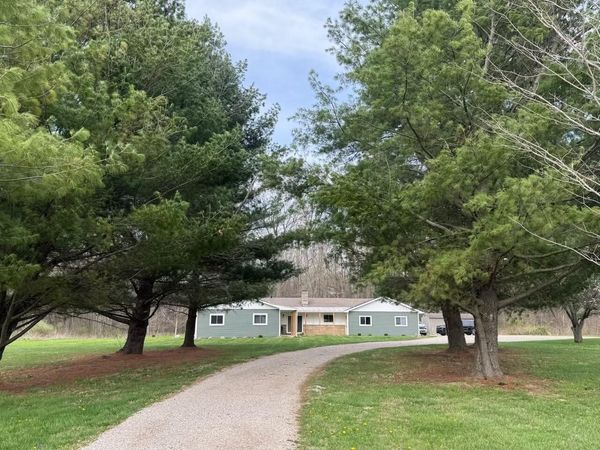 1860 Marion Road NW, Utica, OH 43080