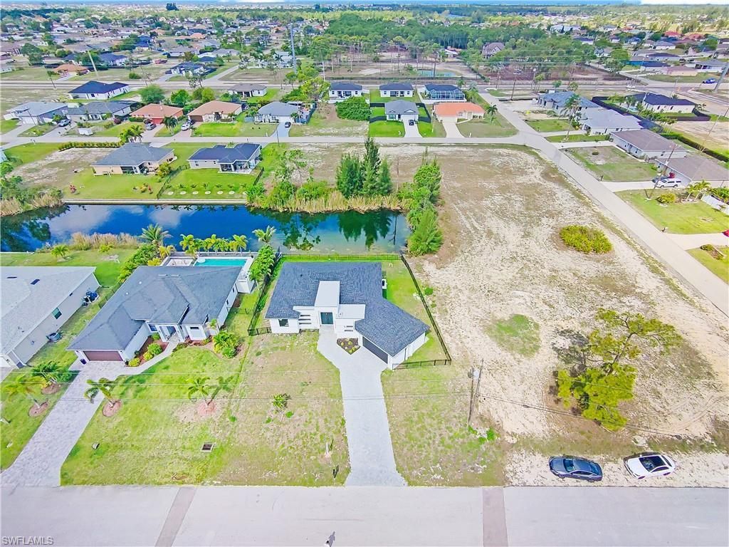 2304 NW 23rd Ave, Cape Coral, FL 33993 Photo