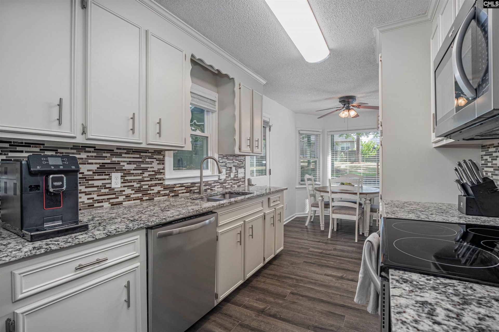 300 Rollingwood Drive  Photo 11