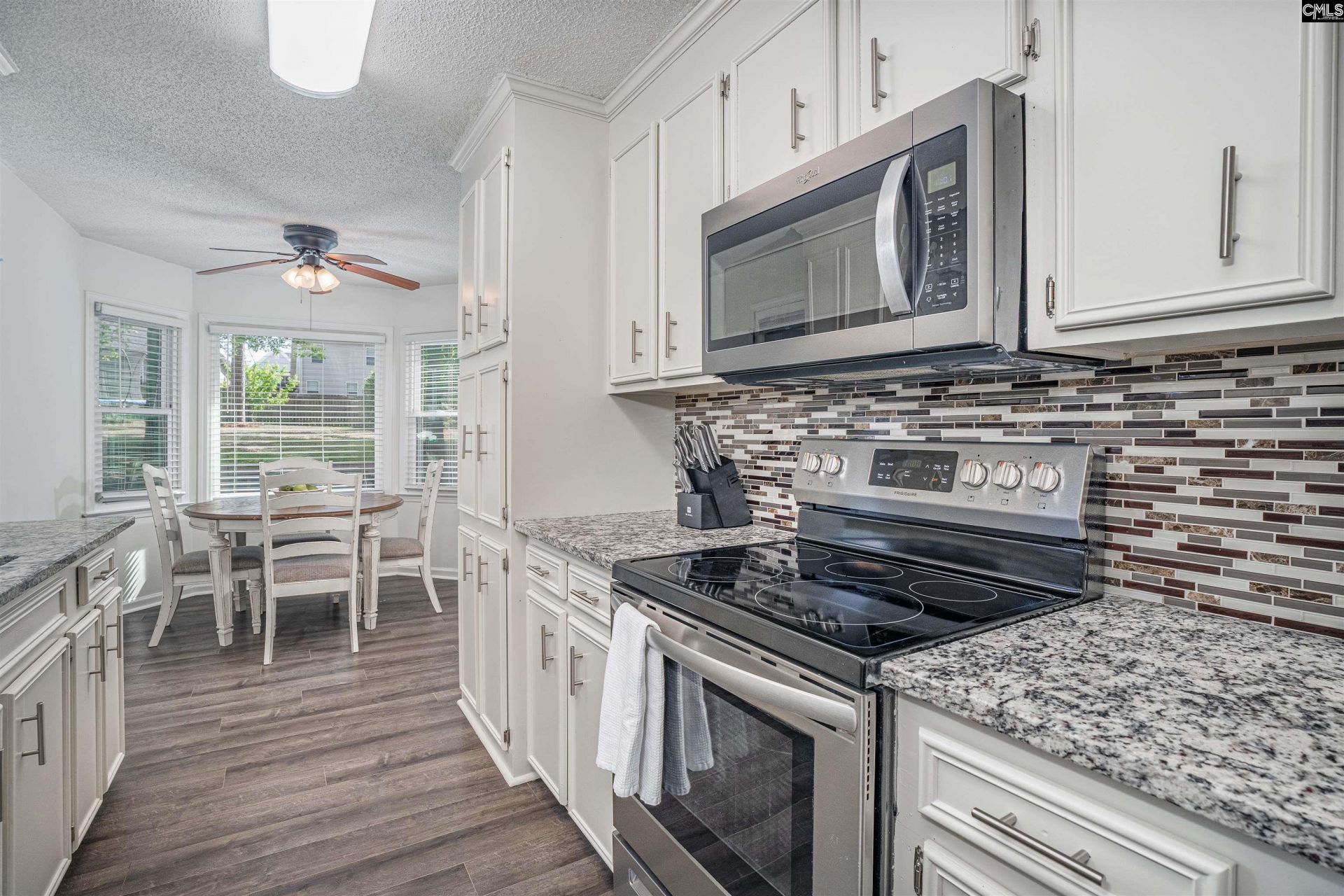 300 Rollingwood Drive  Photo 12